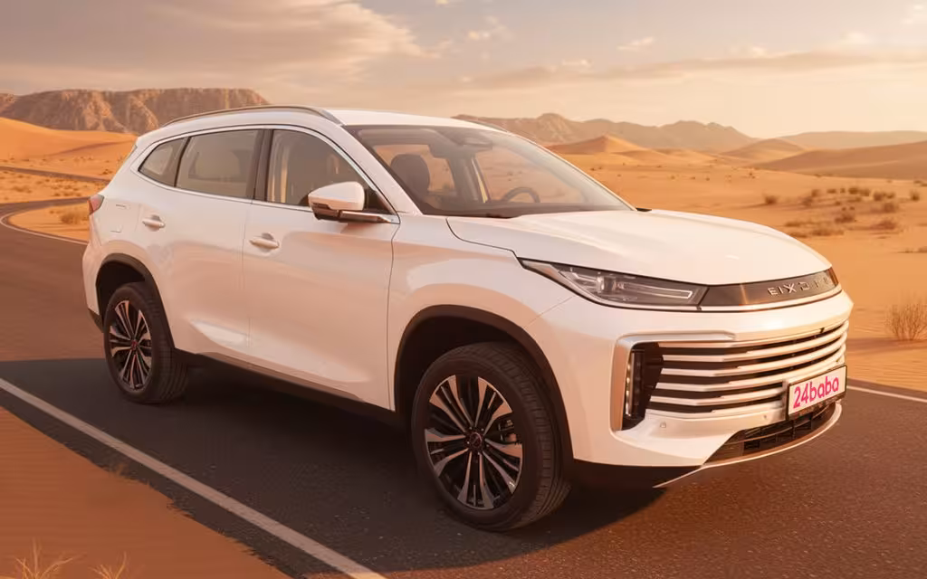 Exeed Txl 2025 White front view with headlights – rental in Dubai