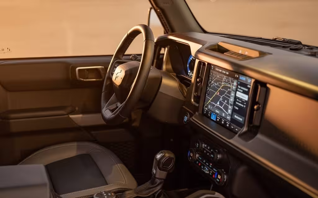 Ford Bronco 2021 dashboard and infotainment – rental in Dubai