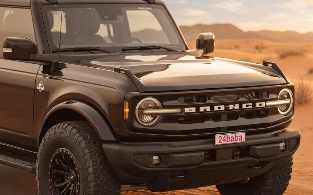 Ford Bronco 2021 Black front view with headlights – rental in Dubai