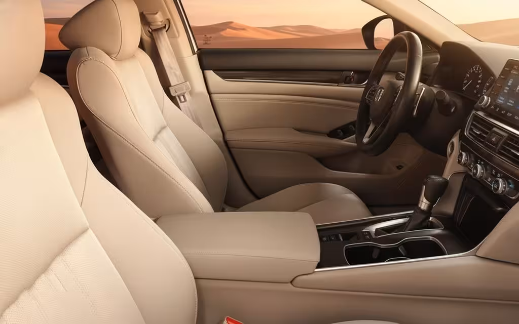 Honda Accord 2022 leather seats and cabin – rental in Dubai