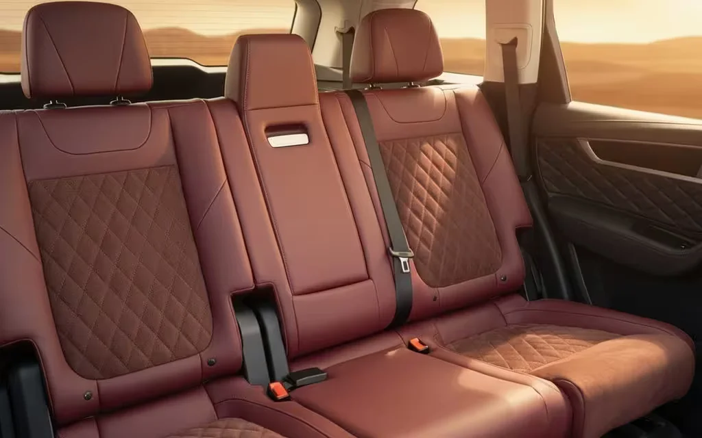 Hongqi Hs7 2022 leather seats and cabin – rental in Dubai
