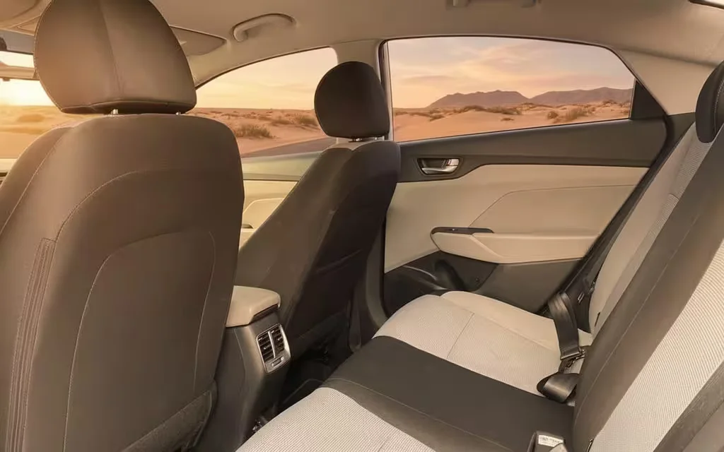 Hyundai Accent 2020 leather seats and cabin