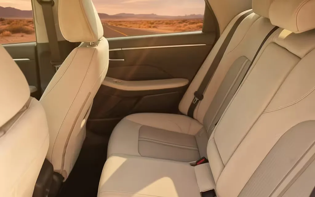Hyundai Sonata 2021 leather seats and cabin – rental in Dubai