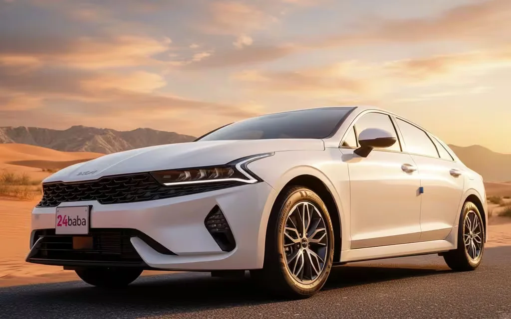 Kia K5 2022 White front view with headlights