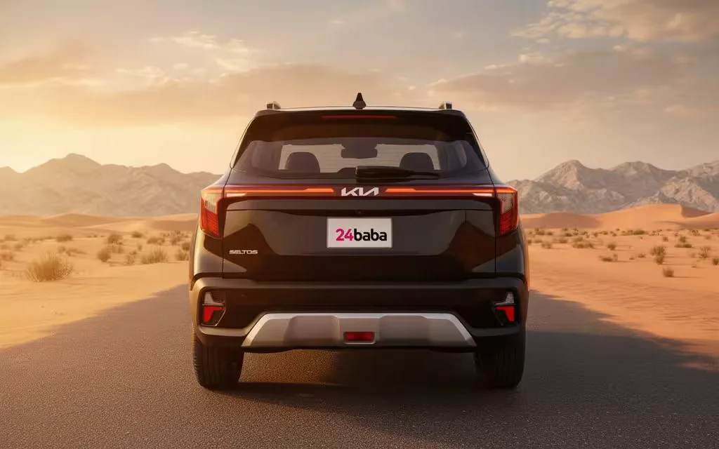 Kia Seltos 2025 Black rear view showing taillights