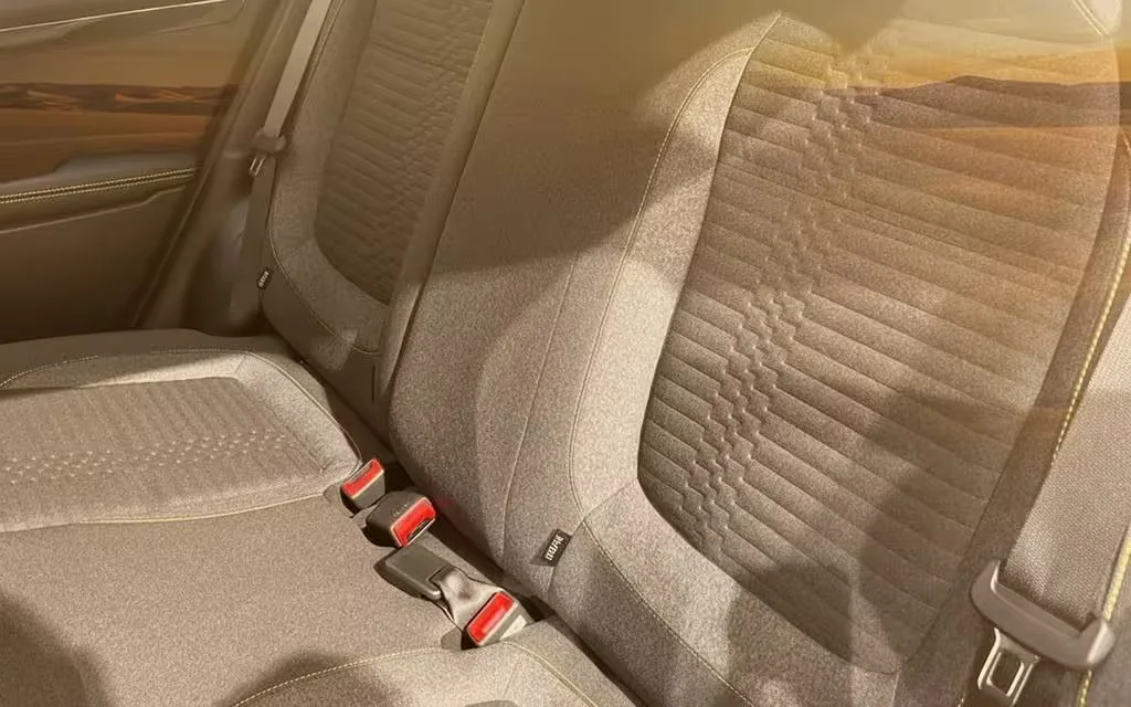Kia Seltos 2025 leather seats and cabin