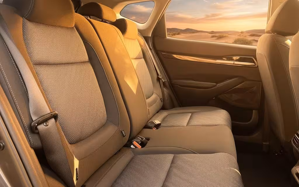 Kia Seltos 2025 leather seats and cabin – rental in Dubai