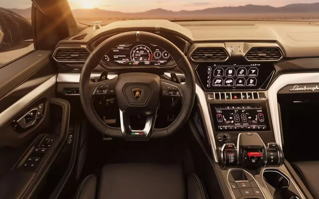 Lamborghini Urus 2022 dashboard and infotainment – rental in Dubai