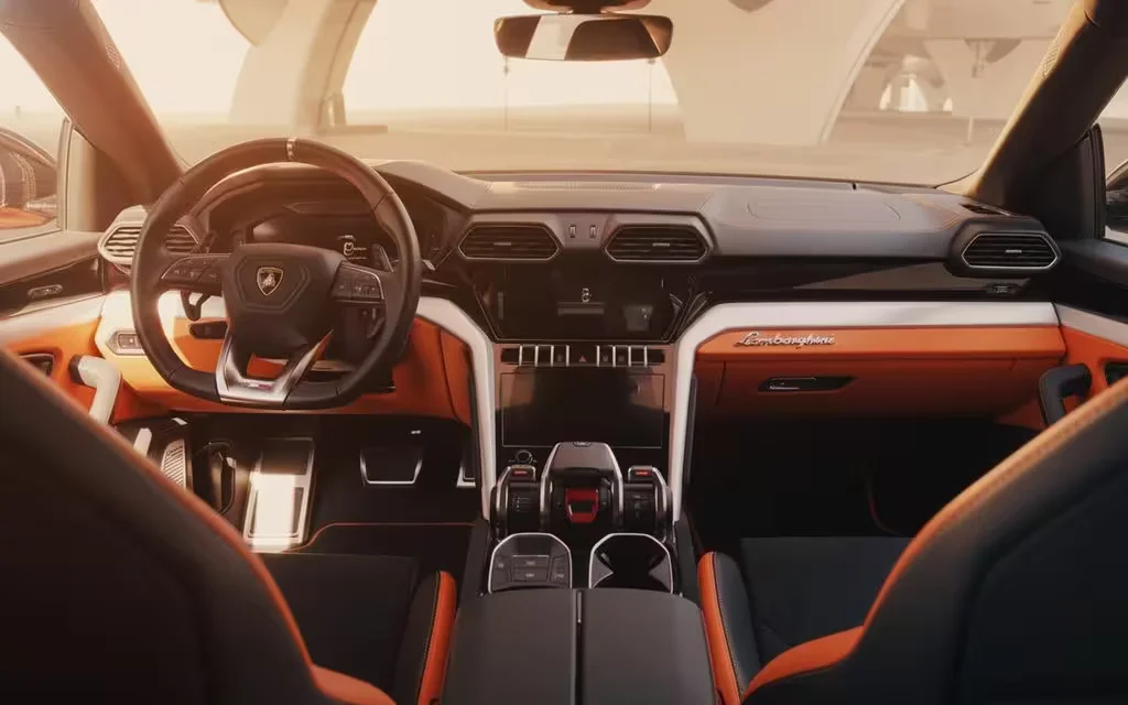 Lamborghini Urus 2023 dashboard and infotainment – rental in Dubai