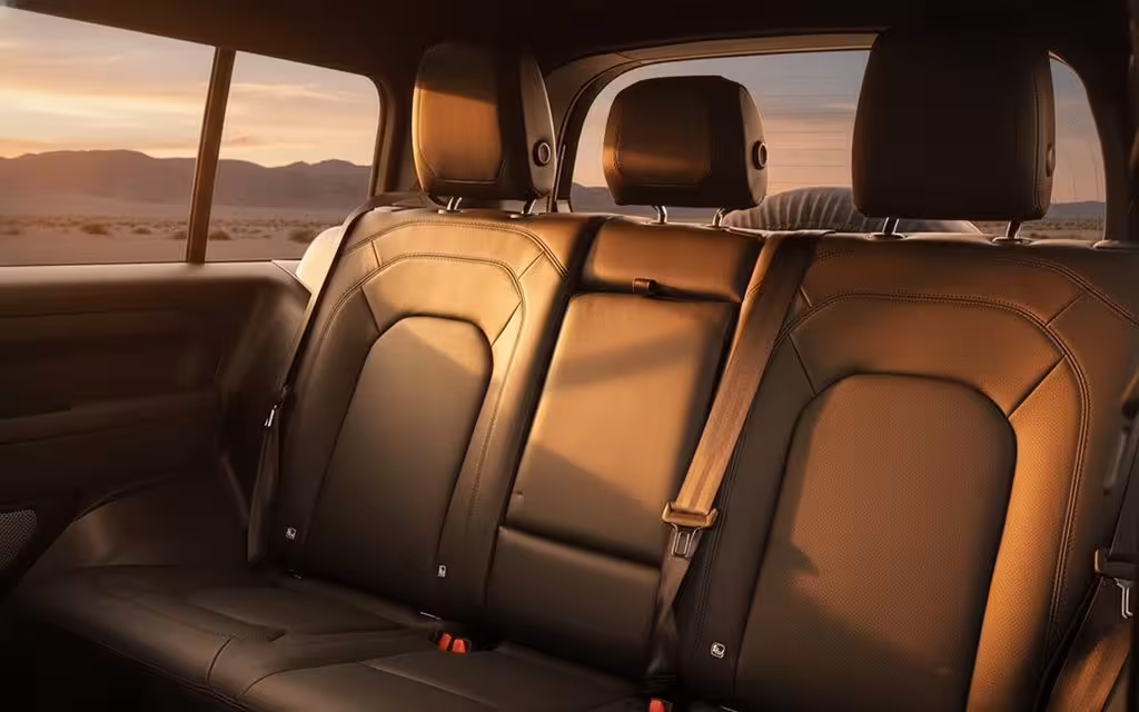 LandRover Defender 2023 leather seats and cabin – rental in Dubai