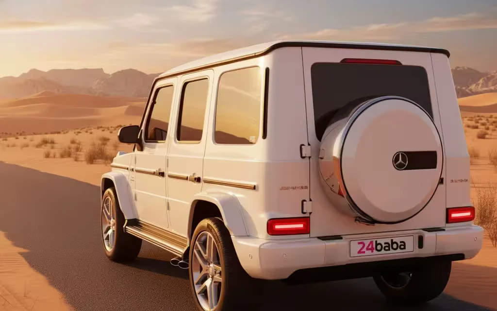 Mercedes G63 2025 White rear view showing taillights