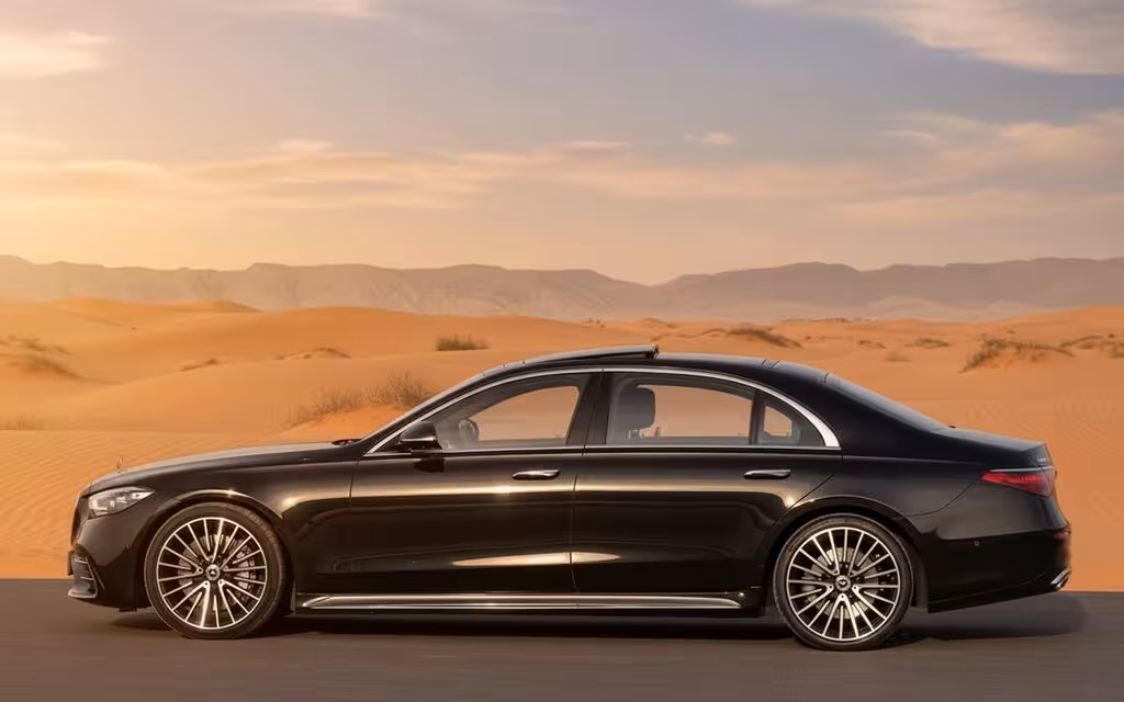 Mercedes S500 2022 Black side profile – rental in Dubai