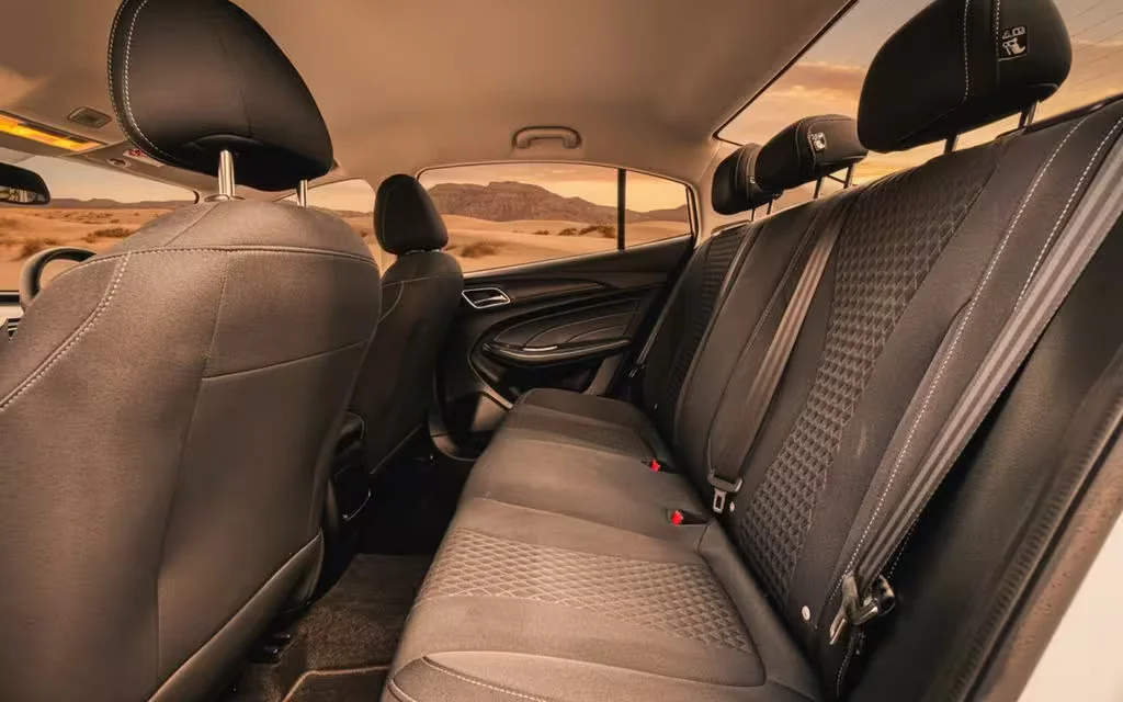 Mg 3 2025 leather seats and cabin – rental in Dubai