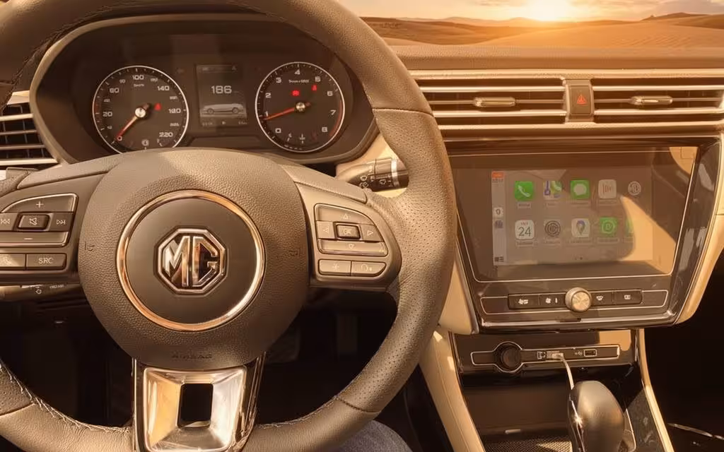 Mg 5 2024 interior view showing trim – rental in Dubai