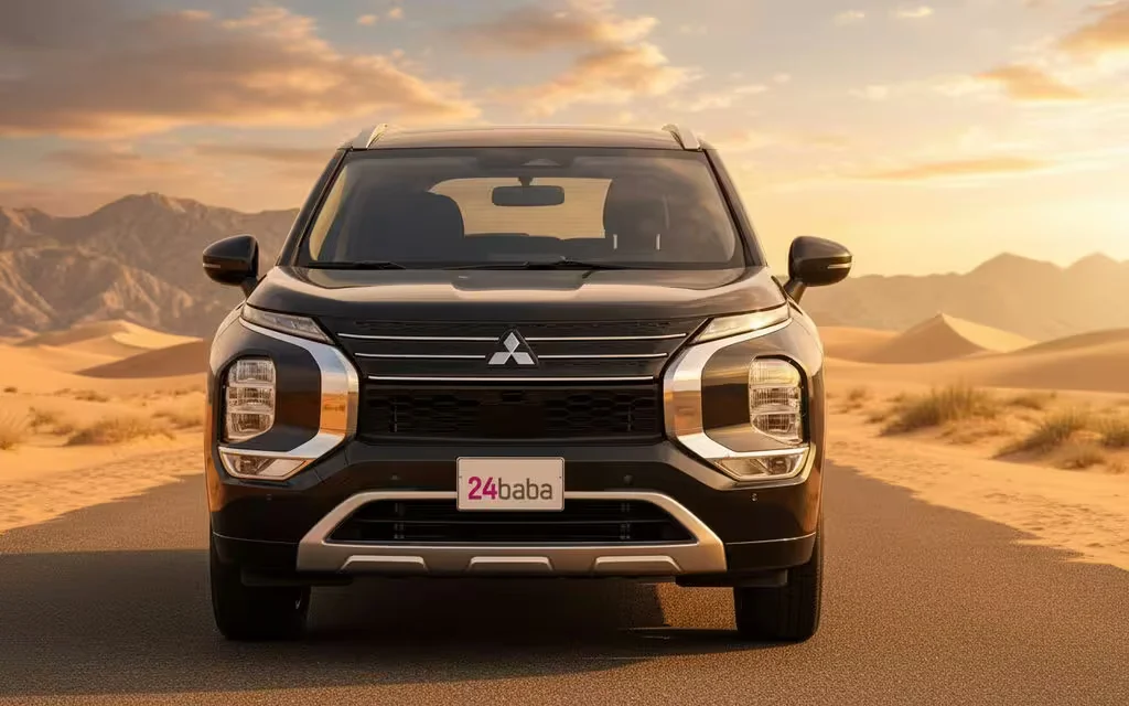 Mitsubishi Outlander 2025 Grey front view with headlights – rental in Dubai