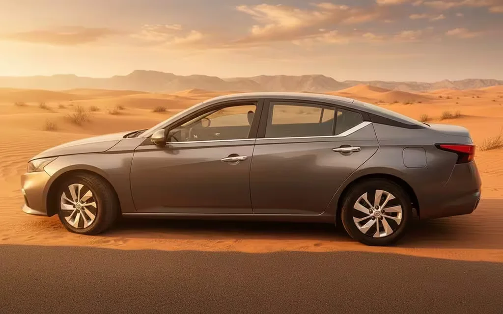 Nissan Altima 2022 Grey front view with headlights