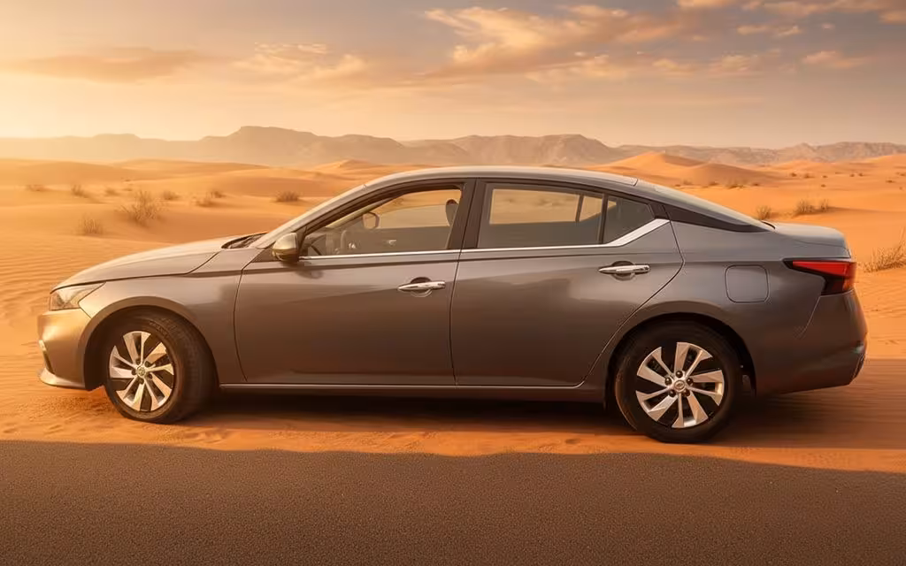 Nissan Altima 2022 Grey front view with headlights