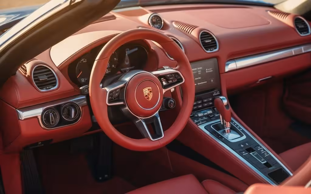 Porsche Boxster 2023 steering wheel close up – rental in Dubai