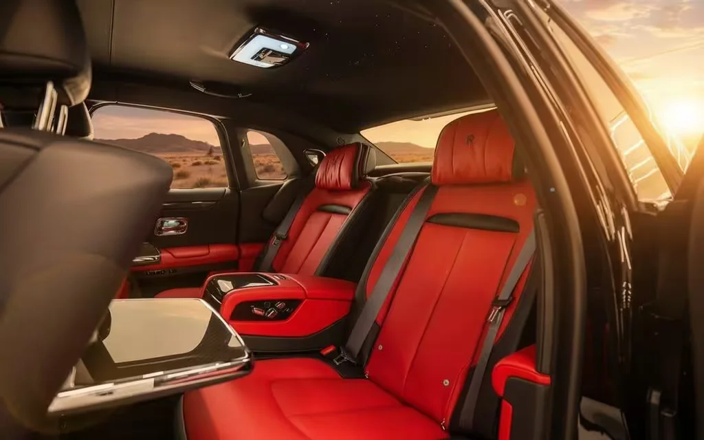 RollsRoyce Ghost 2023 leather seats and cabin – rental in Dubai