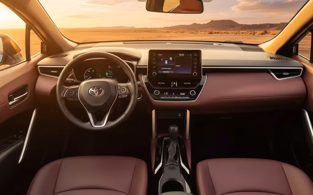 Toyota CorollaCross 2023 dashboard and infotainment – rental in Dubai